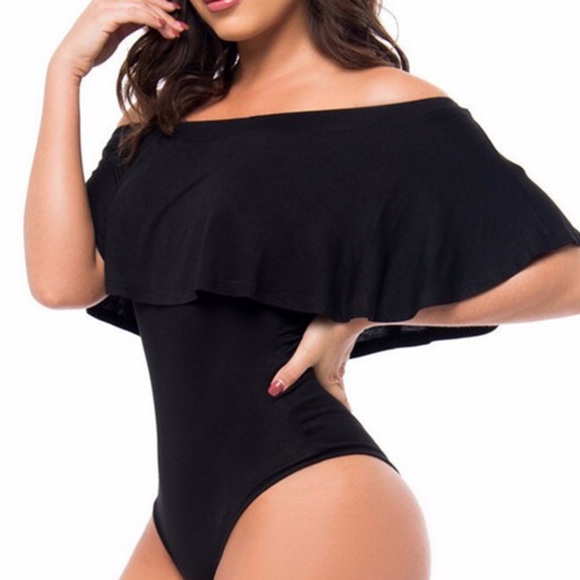 Casual Off-The-Shoulder Swimsuit - Picture 5 of 7